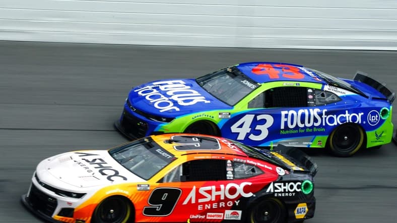 Aug 28, 2022; Daytona Beach, Florida, USA; NASCAR Cup Series driver Chase Elliott (9)  races through the trioval during the Coke Zero Sugar 400 at Daytona International Speedway. Mandatory Credit: John David Mercer-USA TODAY Sports