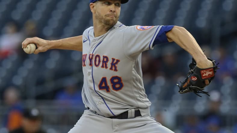 Sep 7, 2022; Pittsburgh, Pennsylvania, USA; New York Mets starting pitcher Jacob deGrom (48) deliver a pitch against the Pittsburgh Pirates during the first inning at PNC Park. Mandatory Credit: Charles LeClaire-USA TODAY Sports