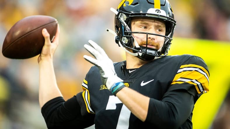 Iowa quarterback Spencer Petras (7) warms up during a NCAA football game against Iowa State, Saturday, Sept. 10, 2022, at Kinnick Stadium in Iowa City, Iowa.
220910 Isu Iowa Fb 063 Jpg