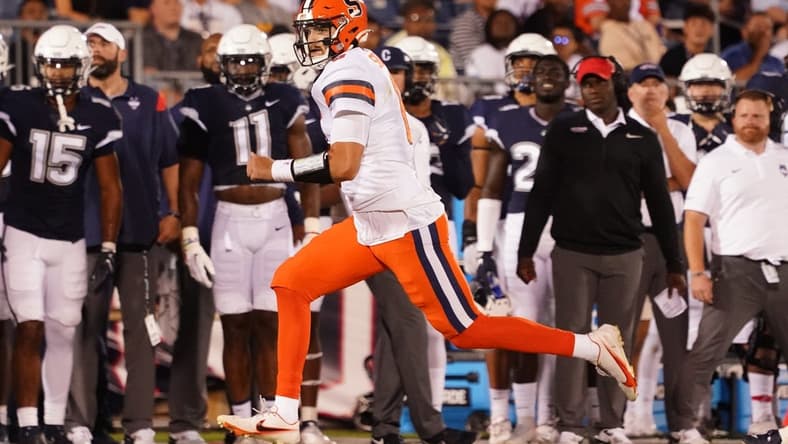 Sep 10, 2022; East Hartford, Connecticut, USA; Syracuse Orange quarterback Garrett Shrader (6) run the ball against the Connecticut Huskies in the second quarter at Rentschler Field at Pratt & Whitney Stadium. Mandatory Credit: David Butler II-USA TODAY Sports