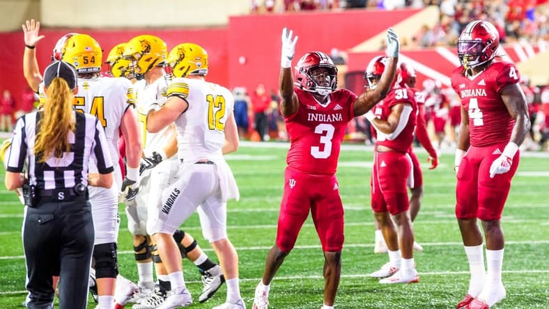 Indiana's Tiawan Mullen (3) celebrates a backfield tackle during the Indiana versus Idaho football game at Memorial Stadium on Saturday, Sept. 10, 2022.

Iu Ui Fb 1h Mullen 1