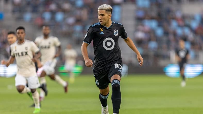 Sep 13, 2022; Saint Paul, Minnesota, USA; Minnesota United midfielder Emanuel Reynoso (10) follows the ball in the first half against Los Angeles FC at Allianz Field. Mandatory Credit: Matt Blewett-USA TODAY Sports
