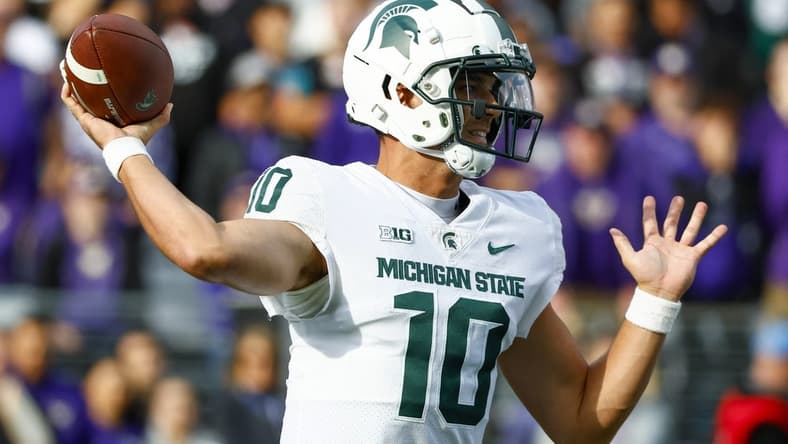 Sep 17, 2022; Seattle, Washington, USA; Michigan State Spartans quarterback Payton Thorne (10) passes against the Washington Huskies during the first quarter at Alaska Airlines Field at Husky Stadium. Mandatory Credit: Joe Nicholson-USA TODAY Sports