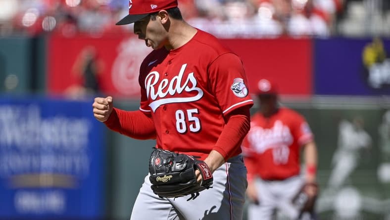 Sep 18, 2022; St. Louis, Missouri, USA;  Cincinnati Reds starting pitcher Luis Cessa (85) reacts after an inning ending double play against the St. Louis Cardinals during the third inning at Busch Stadium. Mandatory Credit: Jeff Curry-USA TODAY Sports