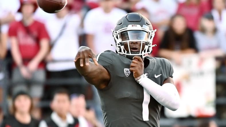 Sep 24, 2022; Pullman, Washington, USA; Washington State Cougars quarterback Cameron Ward (1) throws a pass against the Oregon Ducks in the second half at Gesa Field at Martin Stadium. Ducks won 44-41. Mandatory Credit: James Snook-USA TODAY Sports
