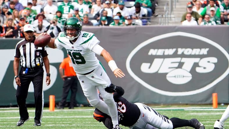 New York Jets quarterback Joe Flacco (19) is sacked by Cincinnati Bengals defensive end Cam Sample (96) in the first half at MetLife Stadium on Sunday, Sept. 25, 2022.
Nfl Jets Vs Cincinnati Bengals Bengals At Jets