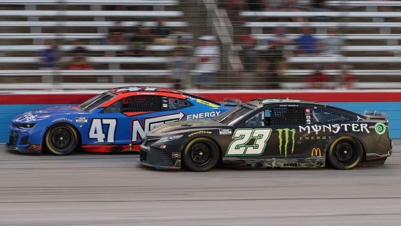 NASCAR: Autotrader EchoPark Automotive 500