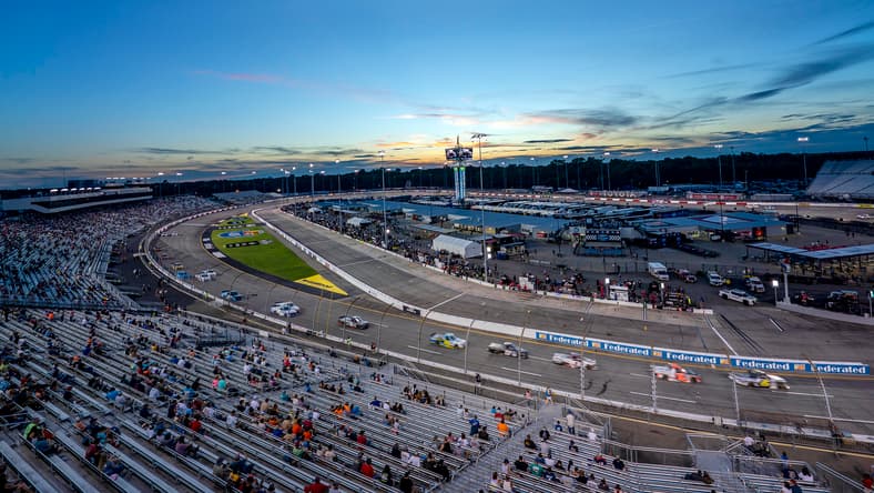 NASCAR: Truck Series Worldwide Express 250