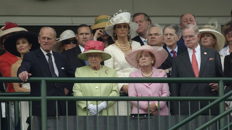 Queen-Elizabeth-NFL