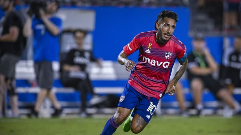 Sep 10, 2022; Frisco, Texas, USA; FC Dallas forward Jesus Ferreira (10) in action during the game between FC Dallas and Los Angeles FC at Toyota Stadium. Mandatory Credit: Jerome Miron-USA TODAY Sports