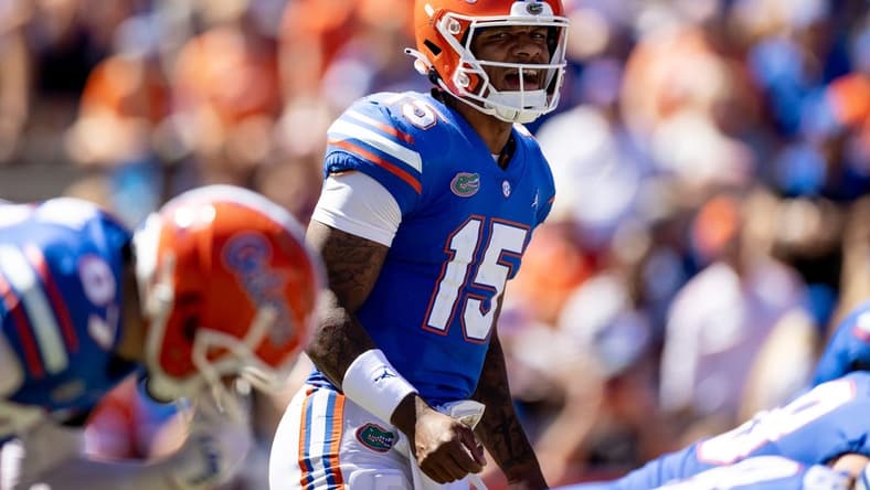 Florida Gators quarterback Anthony Richardson (15) looks at the defense during the second half against the Eastern Washington Eagles at Steve Spurrier Field at Ben Hill Griffin Stadium in Gainesville, FL on Sunday, October 2, 2022. [Matt Pendleton/Gainesville Sun]

Ncaa Football Florida Gators Vs Eastern Washington Eagles
