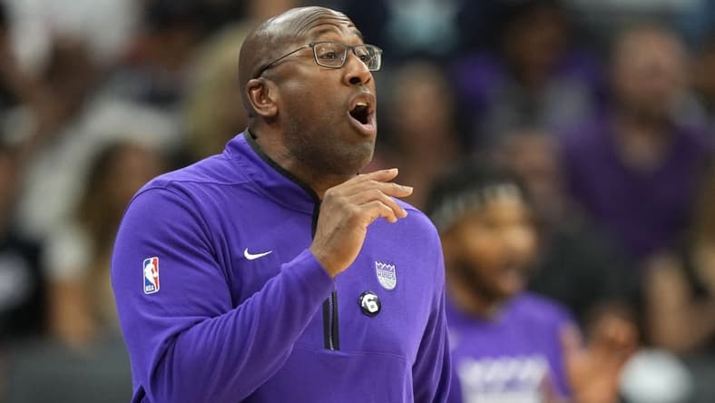 Oct 9, 2022; Sacramento, California, USA; Sacramento Kings head coach Mike Brown during the second quarter against the Portland Trail Blazers at Golden 1 Center. Mandatory Credit: Darren Yamashita-USA TODAY Sports
