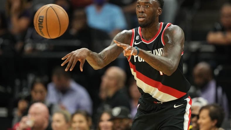 Oct 9, 2022; Sacramento, California, USA; Portland Trail Blazers forward Nassir Little (10) passes against the Sacramento Kings during the fourth quarter at Golden 1 Center. Mandatory Credit: Darren Yamashita-USA TODAY Sports