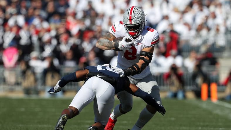 Oct 29, 2022; University Park, Pennsylvania, USA; Ohio State Buckeyes tight end Cade Stover (8) runs with the ball during the first quarter against the Penn State Nittany Lions at Beaver Stadium. Mandatory Credit: Matthew OHaren-USA TODAY Sports