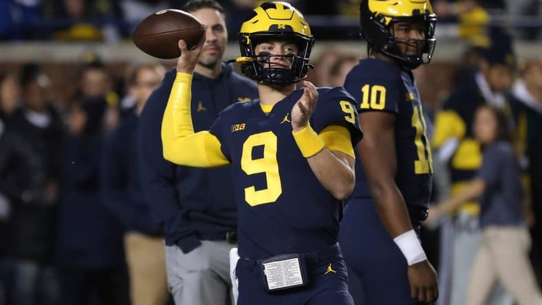 Michigan Wolverines quarterback J.J. McCarthy warms up before action against the Michigan State Spartans, Saturday, October 29, 2022.
Msumich 102922 Kd 0011472