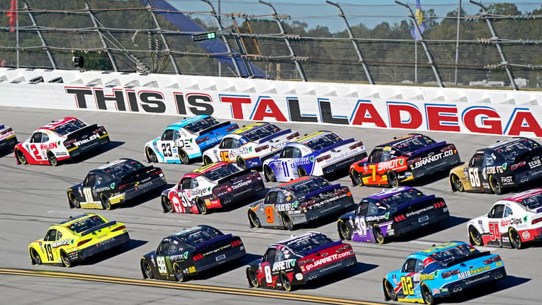 NASCAR: Xfinity Sparks 300