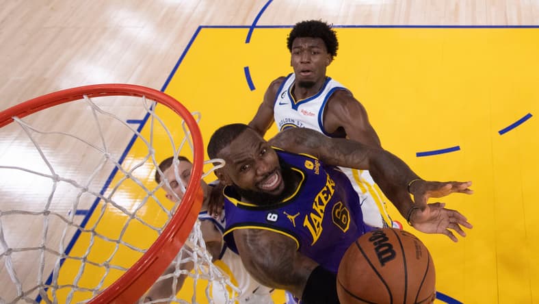 Los-Angeles-Lakers-LeBron-James