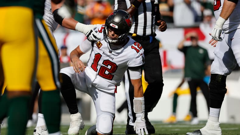 tom brady nfl sack record