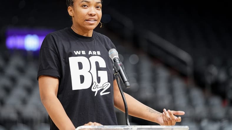 Imani McGee-Stafford speaks to attendees during a rally for Brittney Griner's release at the Footprint Center on July 6, 2022, in Phoenix.
Dsc04097