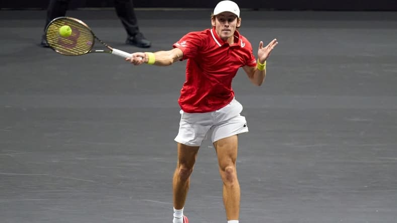 Sep 23, 2022; London, United Kingdom;  Alex De Minaur (AUS) plays a shot against Andy Murray (GBR) in his Laver Cup tennis match.  Mandatory Credit: Peter van den Berg-USA TODAY Sports