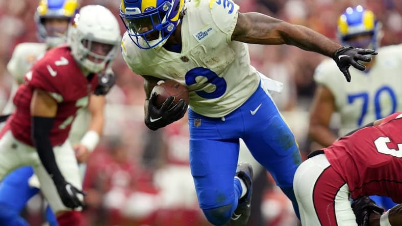 Sep 25, 2022; Glendale, AZ, USA; Los Angeles Rams running back Cam Akers (3) moves the ball against the Arizona Cardinals at State Farm Stadium.
Nfl Los Angeles Rams At Arizona Cardinals