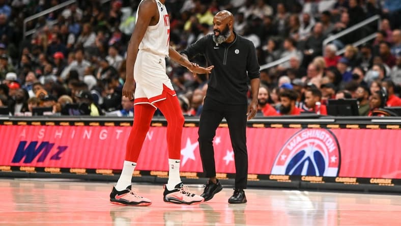 Nov 4, 2022; Washington, District of Columbia, USA;Brooklyn Nets interim head coach Jacque Vaughn high fives forward Kevin Durant (7) during the second half against the Washington Wizards at Capital One Arena. Mandatory Credit: Tommy Gilligan-USA TODAY Sports