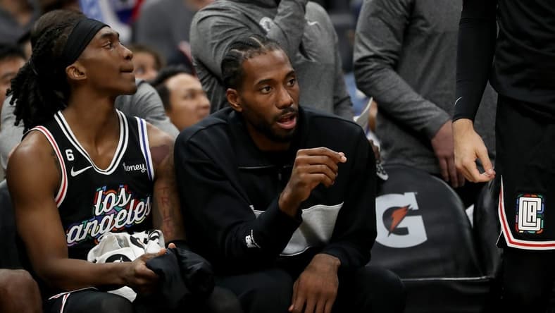 Nov 12, 2022; Los Angeles, California, USA; Los Angeles Clippers forward Kawhi Leonard (2) watches a game during the second half against the Brooklyn Nets at Crypto.com Arena. Mandatory Credit: Kiyoshi Mio-USA TODAY Sports
