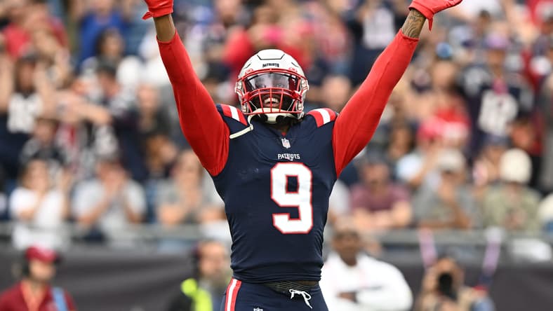 NFL: Indianapolis Colts at New England Patriots