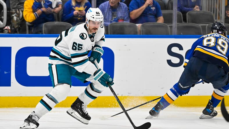 NHL: San Jose Sharks at St. Louis Blues