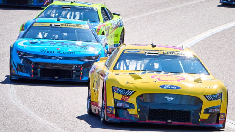 Syndication: Arizona Republic and NASCAR
