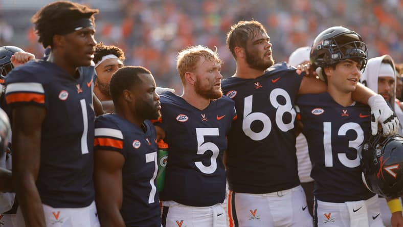 Virginia running back Mike Hollins