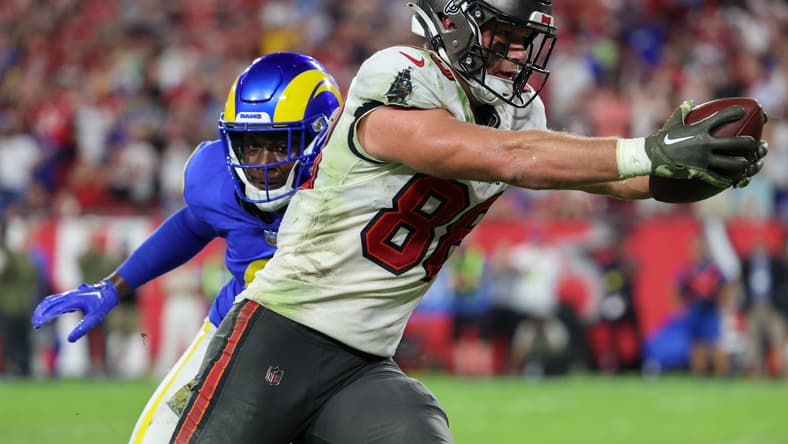 nfl rookies week 9: cade otton