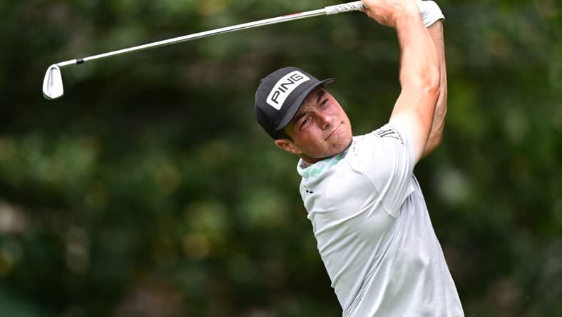 Aug 25, 2022; Atlanta, Georgia, USA; Viktor Hovland tees off on the 2nd hole during the first round of the TOUR Championship golf tournament. Mandatory Credit: Adam Hagy-USA TODAY Sports