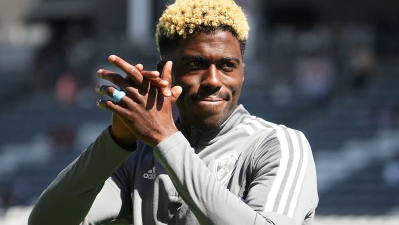 Oct 1, 2022; Commerce City, Colorado, USA;  Colorado Rapids forward Gyasi Zardes (29) before the match against FC Dallasat Dick's Sporting Goods Park. Mandatory Credit: Ron Chenoy-USA TODAY Sports