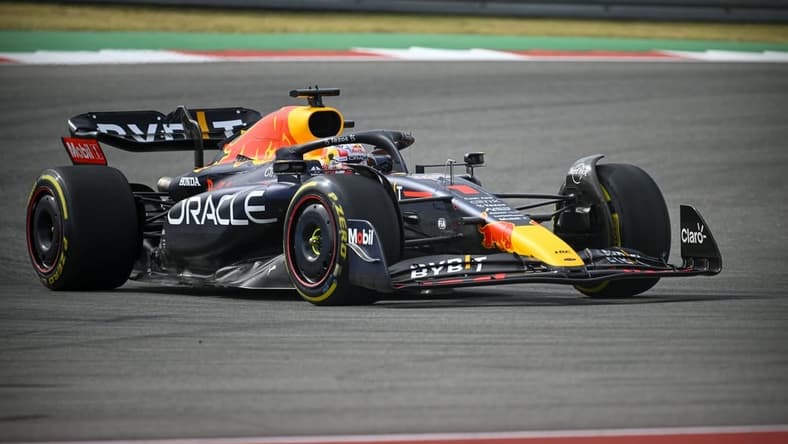 Oct 23, 2022; Austin, Texas, USA; Red Bull Racing Limited driver Max Verstappen (1) of Team Netherlands during the running of the U.S. Grand Prix F1 race at Circuit of the Americas. Mandatory Credit: Jerome Miron-USA TODAY Sports