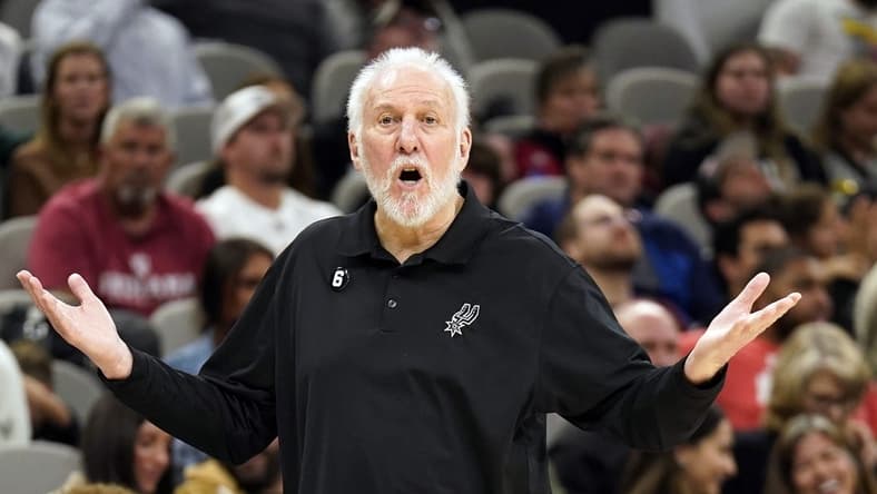 Nov 23, 2022; San Antonio, Texas, USA; San Antonio Spurs head coach Gregg Popovich argues a call during the second half against the New Orleans Pelicans at AT&T Center. Mandatory Credit: Scott Wachter-USA TODAY Sports