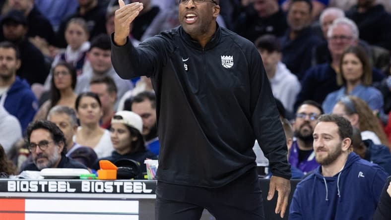 Dec 13, 2022; Philadelphia, Pennsylvania, USA; Sacramento Kings head coach Mike Brown reacts during the third quarter against the Philadelphia 76ers at Wells Fargo Center. Mandatory Credit: Bill Streicher-USA TODAY Sports