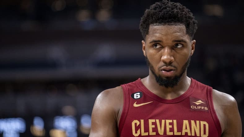 Dec. 29, 2022; Indianapolis, IN; Cleveland Cavaliers guard Donovan Mitchell (45) gets ready for a play Thursday, Dec. 29, 2022, at Gainbridge Fieldhouse in Indianapolis. Mandatory Credit: Armond Feffer-USA TODAY NETWORK