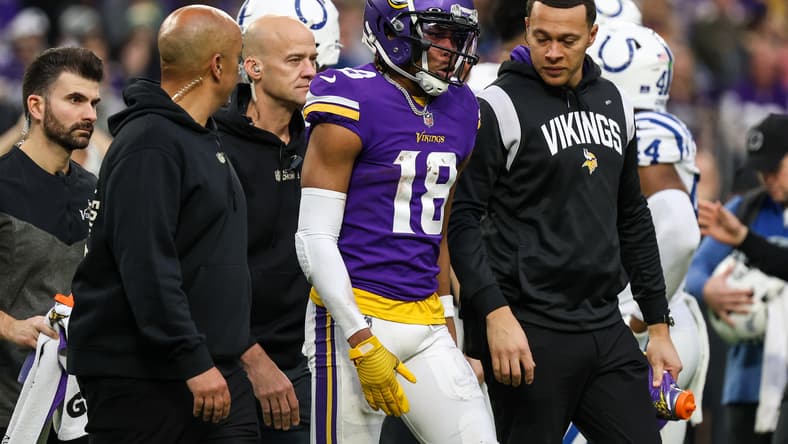 NFL: Indianapolis Colts at Minnesota Vikings