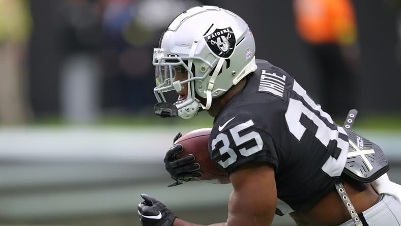 las vegas raiders running back zamir white