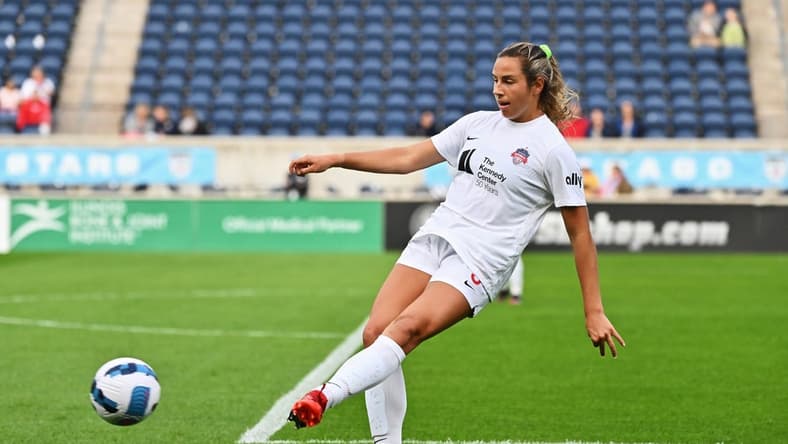 Jun 8, 2022; Bridgeview, Illinois, USA;  Washington Spirit defender Sam Stabb (3) controls the ball against the Chicago Red Stars at SeatGeek Stadium. Mandatory Credit: Jamie Sabau-USA TODAY Sports