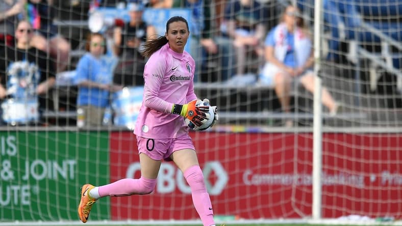 Jul 10, 2022; Bridgeview, Illinois, USA; North Carolina Courage goalkeeper Katelyn Rowland (0) controls the ball against the Chicago Red Stars during the second half at SeatGeek Stadium. Mandatory Credit: Daniel Bartel-USA TODAY Sports
