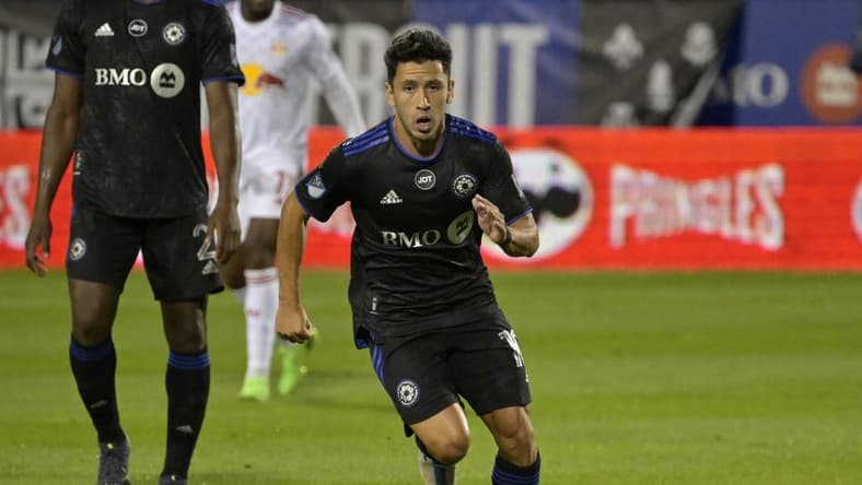 Aug 31, 2022; Montreal, Quebec, CAN; CF Montreal midfielder Joaquin Torres (10) plays the ball during the first half against the New York Red Bulls at Stade Saputo. Mandatory Credit: Eric Bolte-USA TODAY Sports