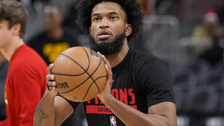 Dec 23, 2022; Atlanta, Georgia, USA; Detroit Pistons forward Marvin Bagley III (35) warming up prior to the game against the Atlanta Hawks at State Farm Arena. Mandatory Credit: Dale Zanine-USA TODAY Sports