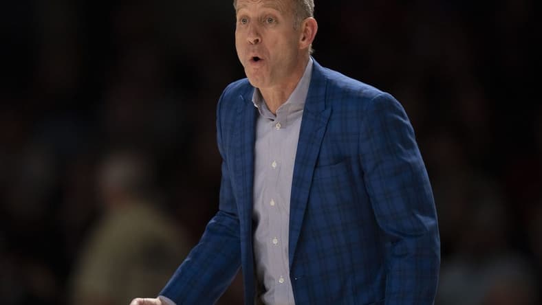Jan 17, 2023; Nashville, Tennessee, USA; Alabama head coach Nate Oats yells at his players during the first half of the game against Vanderbilt at Memorial Gymnasium. Mandatory Credit: George Walker IV-USA TODAY Sports