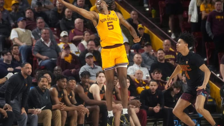 ASU Sun Devil guard Jamiya Neal (5) reaches out to save a ball from out of bounds against the USC Trojans at Desert Financial Arena in Tempe on Jan. 21, 2023.

Basketball Usc Asu Usc At Arizona State