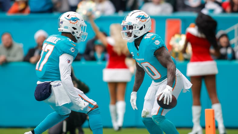 NFL: Green Bay Packers at Miami Dolphins
