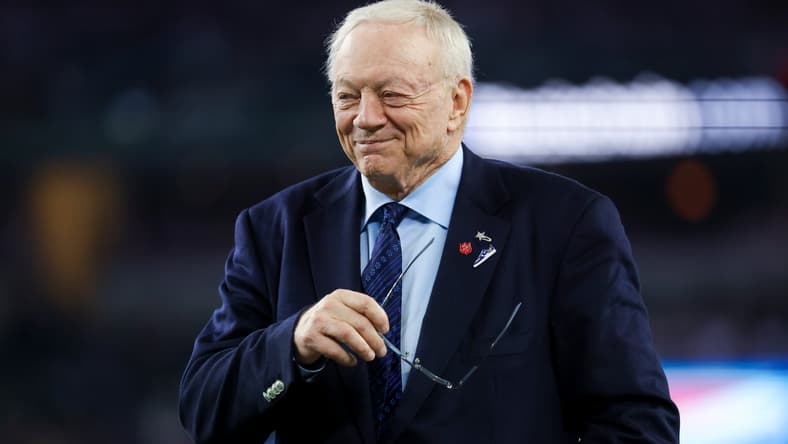 NFL: Indianapolis Colts at Dallas Cowboys