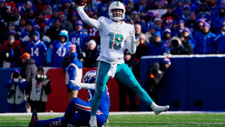 nfl wild card qb performances: skylar thompson, miami dolphins