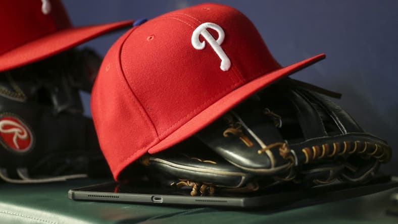 Philadelphia Phillies, free agents